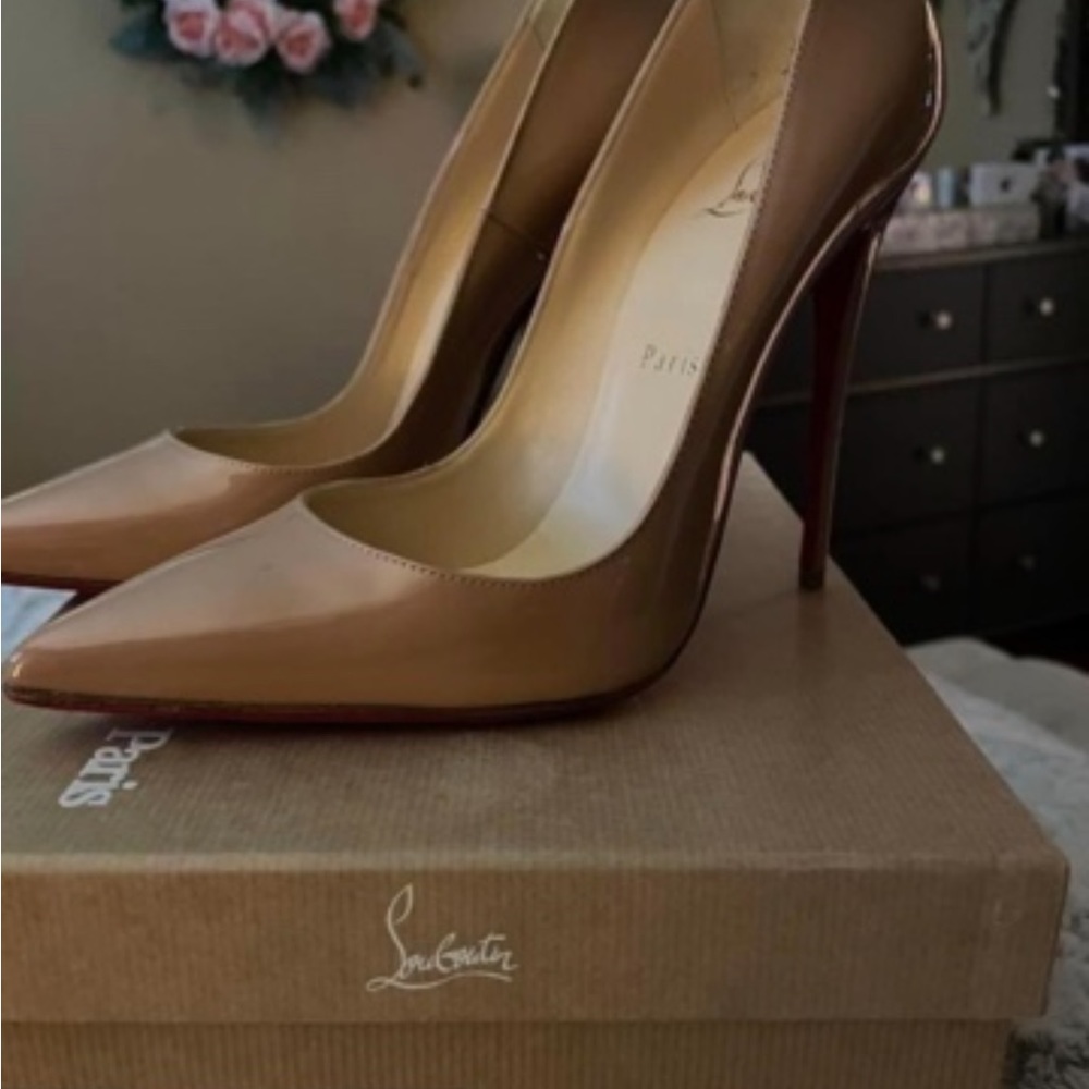Christian Louboutin Red bottom heels - Picture 2 of 7